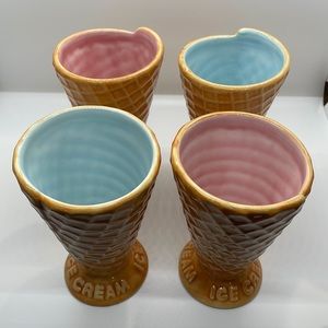 Williams Sonoma Ice Cream Sundae Cone Shaped Cups - Set Of 4